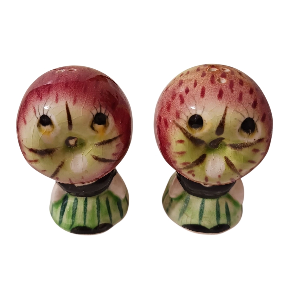 VINTAGE 50S APPLE SALT & PEPPER SHAKER SET W/CORKS FROM JAPAN 3"